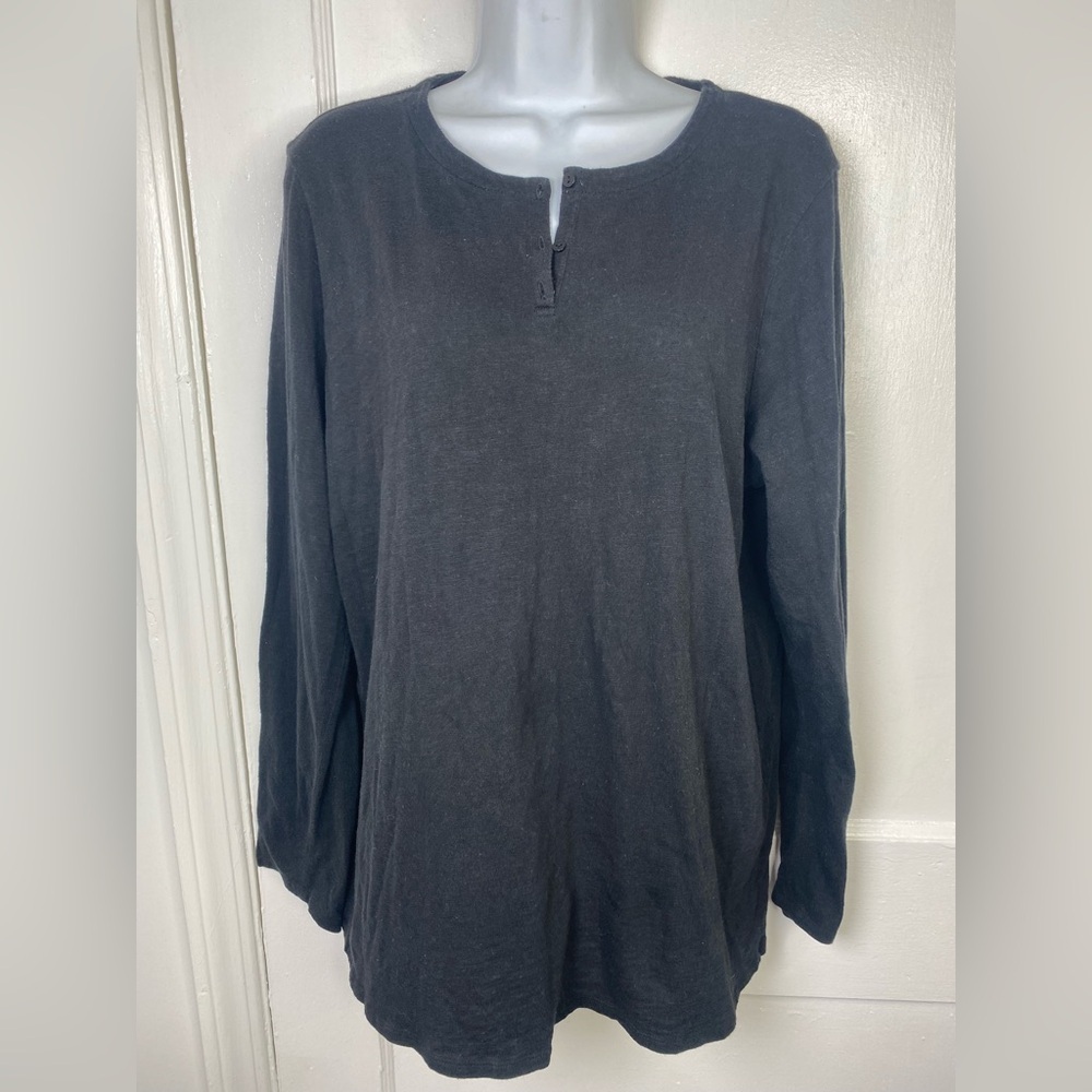 Eileen Fisher %100 Organic Slub Henley Black Buttoned Top